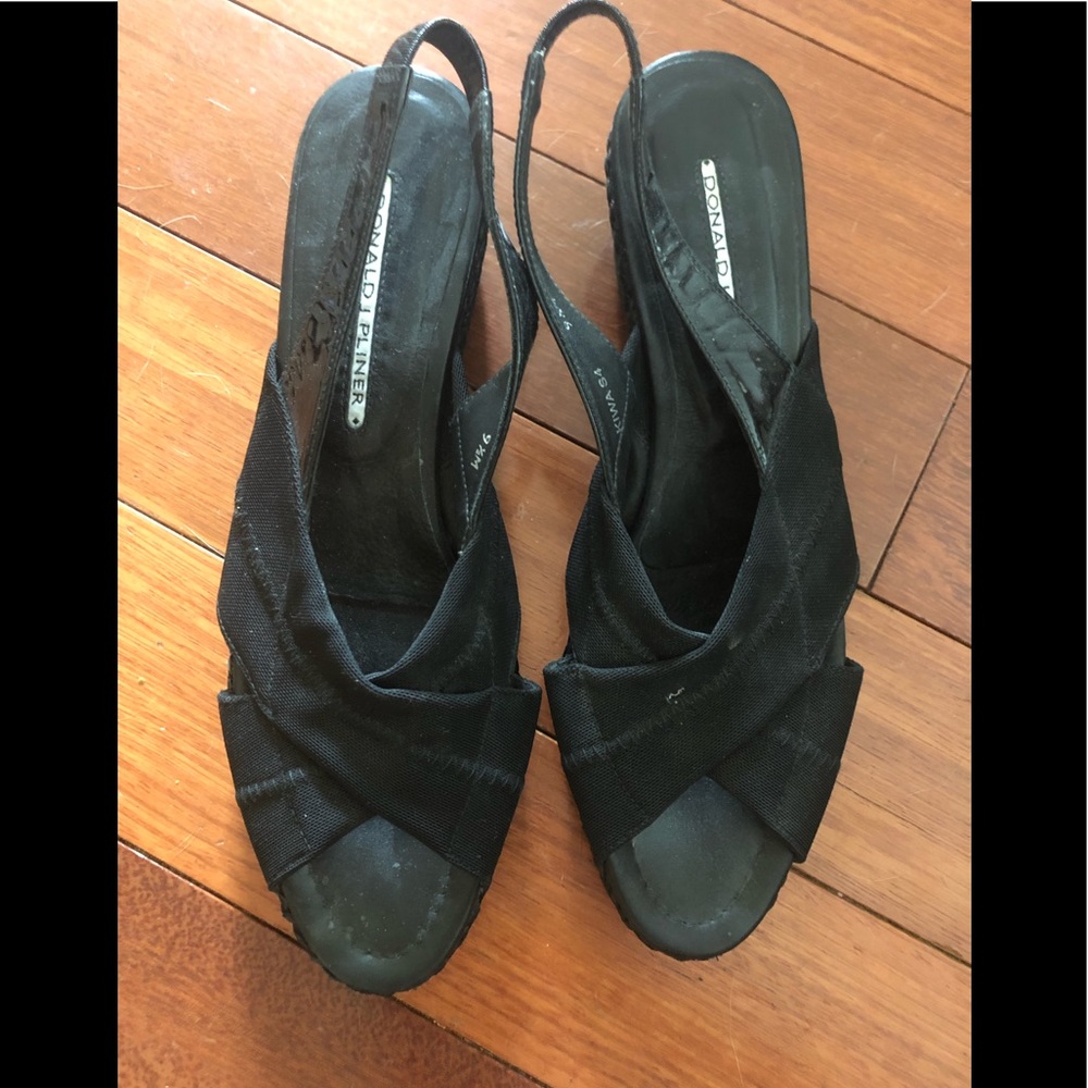 Donald Pliner Wedges